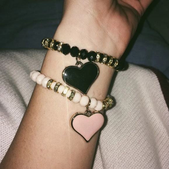 Jewelry - 💖Large pink heart pendant charm bracelet